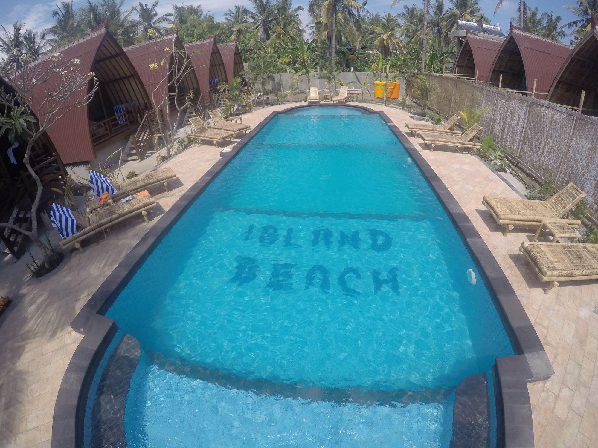 Island Beach Bungalow Гили Траванган Экстерьер фото
