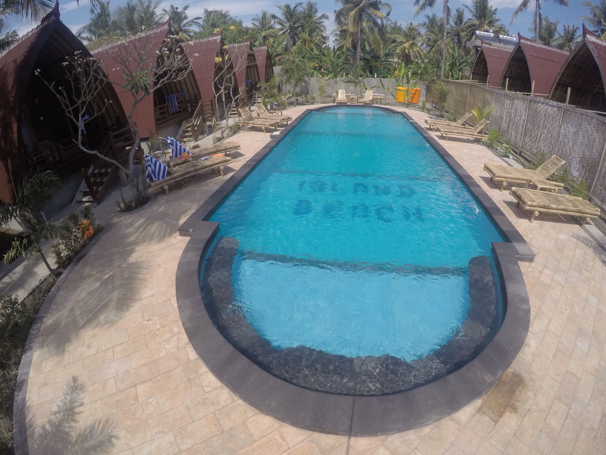 Island Beach Bungalow Гили Траванган Экстерьер фото